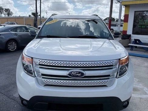Used 2012 Ford Explorer XLT image 9