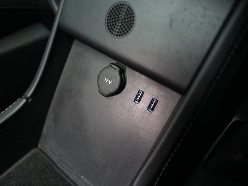 Used 2014 Tesla Model S 60 image 27