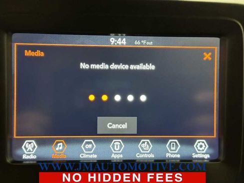 Used 2020 Jeep Renegade Trailhawk w/ Cold Weather Group image 23