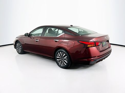 Used 2025 Nissan Altima 2.5 SV image 5