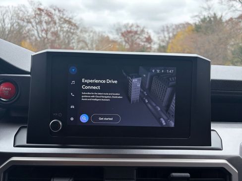 Used 2025 Toyota 4Runner TRD Off-Road image 21