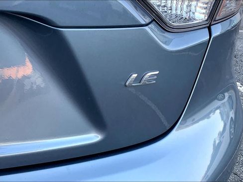 Used 2025 Toyota Corolla LE FWD image 9
