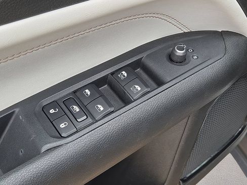 Used 2025 Jeep Compass Limited AWD/4WD image 22