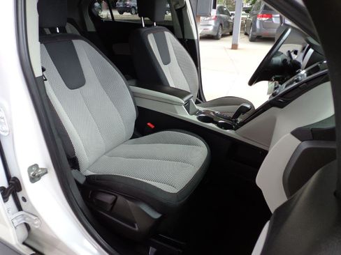 Used 2010 Chevrolet Equinox LT w/ Vehicle Interface Package FWD image 18