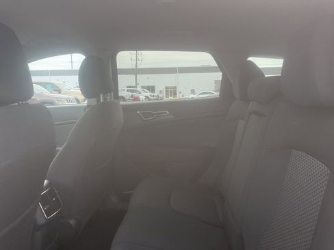 Used 2024 Kia Sportage LX image 10