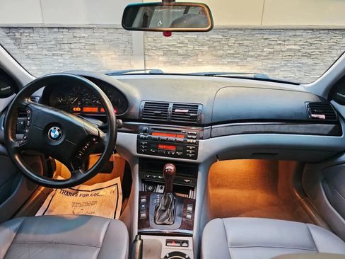Used 2002 BMW 325xi Sedan AWD/4WD image 13