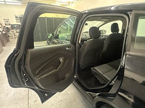 Used 2018 Ford C-MAX SE w/ Interior Protection Package image 41