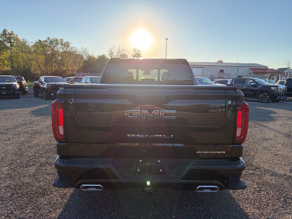 Used 2025 GMC Sierra 1500 Denali Ultimate AWD/4WD image 9