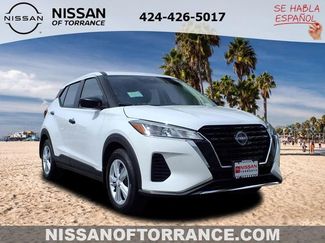 New 2025 Nissan Kicks Play S video 1