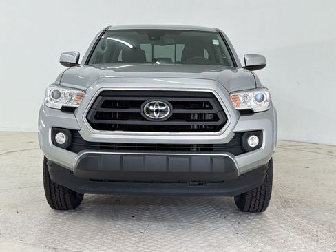 Used 2022 Toyota Tacoma SR5 w/ Technology Package RWD image 6