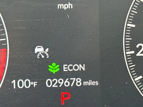 Certified 2024 Honda HR-V Sport image 17