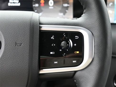 New 2025 Nissan Armada SL w/ Captain's Chari Seat Package image 22