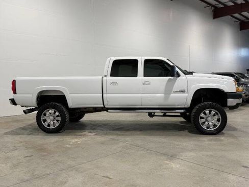 Used 2007 Chevrolet Silverado 2500 LT w/ Heavy-Duty Power Package image 7