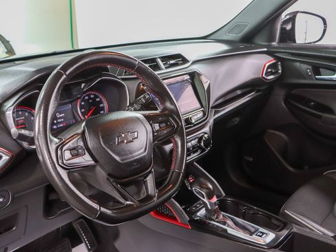 Used 2021 Chevrolet TrailBlazer RS w/ Technology Package FWD image 23