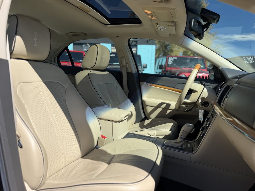 Used 2010 Lincoln MKZ AWD image 9