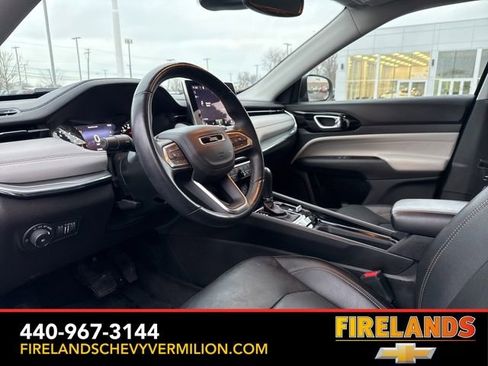 Used 2022 Jeep Compass Limited image 16