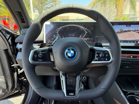New 2027 BMW 550e xDrive AWD/4WD image 24