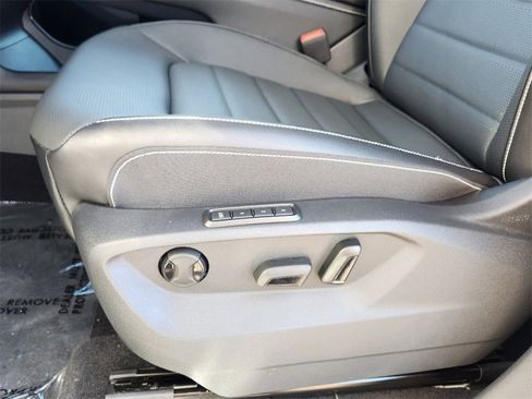 New 2025 Volkswagen Atlas SEL image 6