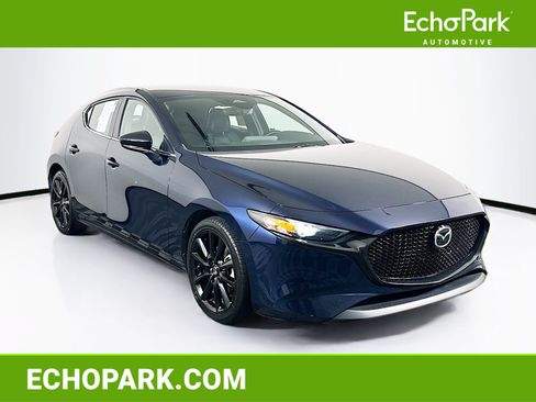 Used 2024 MAZDA MAZDA3 s FWD image 1