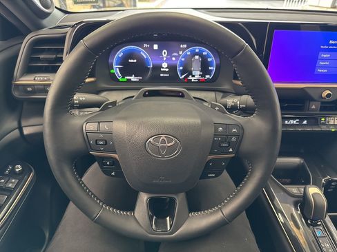 Certified 2024 Toyota Crown Platinum image 18