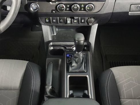 Used 2023 Toyota Tacoma TRD Off-Road w/ Technology Package RWD image 24