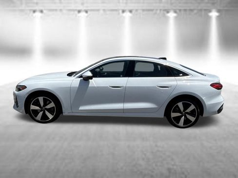 Used 2025 Audi A5 2.0T Premium w/ Premium Plus AWD/4WD image 2
