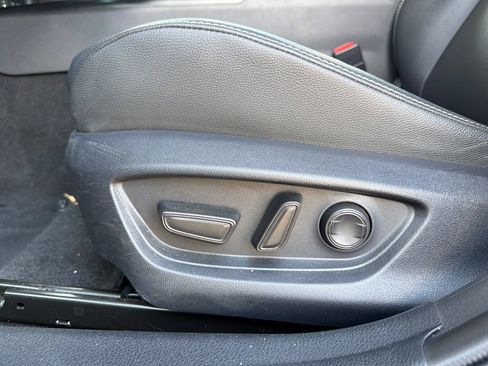 Used 2025 Toyota Camry SE FWD image 15