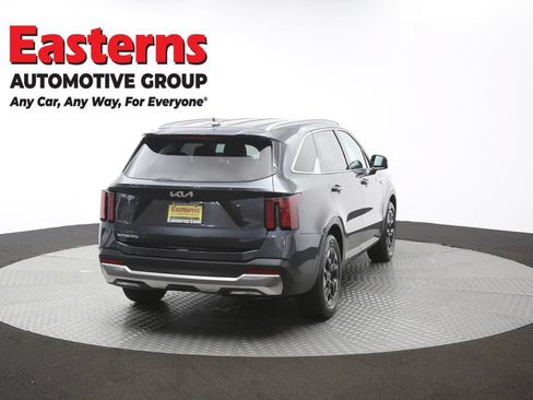 Used 2024 Kia Sorento S FWD image 41