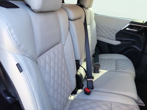 Used 2022 Mitsubishi Outlander SEL image 15