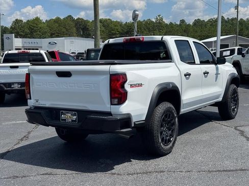 Used 2026 Chevrolet Colorado Trail Boss AWD/4WD image 3