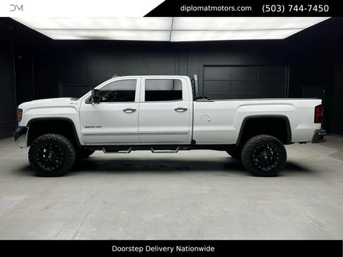 Used 2019 GMC Sierra 3500 SLT image 3