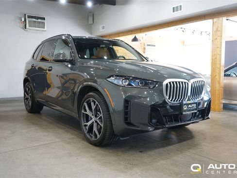 Used 2024 BMW X5 xDrive40i AWD/4WD image 3