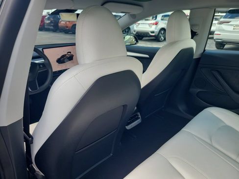 Used 2023 Tesla Model 3 Standard Range RWD image 8