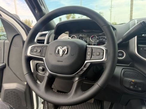 New 2026 RAM 2500 Big Horn AWD/4WD image 13
