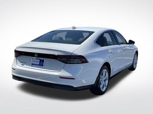 Used 2025 Honda Accord LX image 6