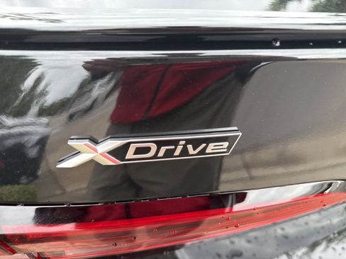 New 2026 BMW 530i xDrive w/ Executive Package image 8