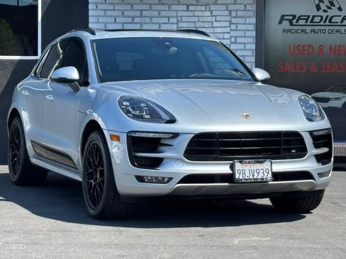 Used 2018 Porsche Macan GTS AWD/4WD image 5