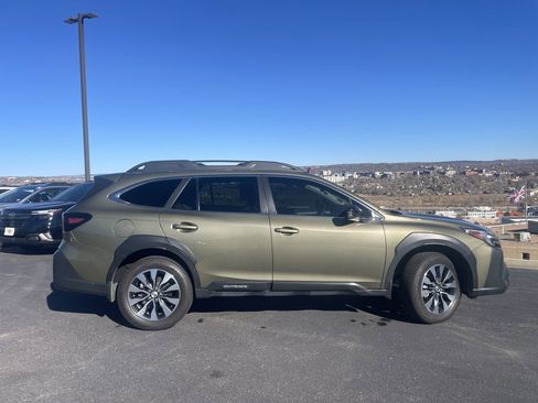 Used 2024 Subaru Outback Limited image 8