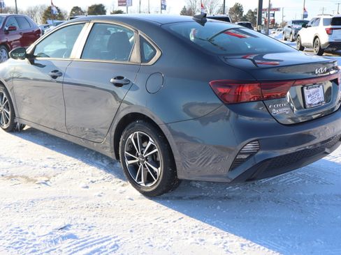 Used 2023 Kia Forte LXS image 8