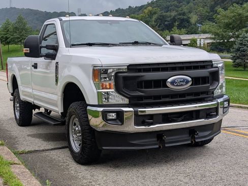 Used 2020 Ford F250 XL w/ Power Equipment Group AWD/4WD image 2