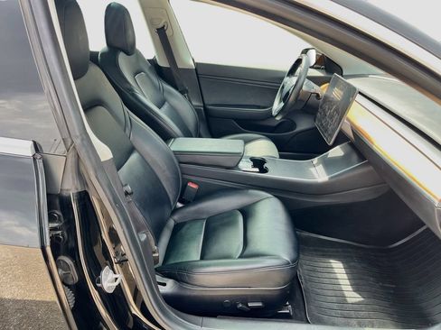Used 2019 Tesla Model 3 Standard Range Plus RWD image 29
