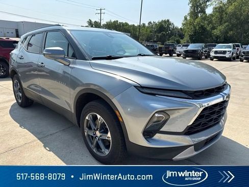 Used 2024 Chevrolet Blazer LT AWD/4WD image 4