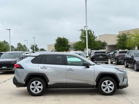 Used 2024 Toyota RAV4 LE image 5