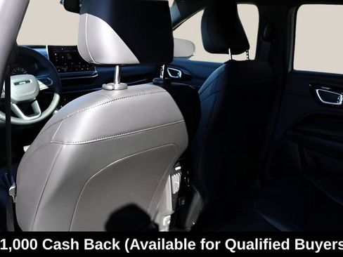 New 2026 Jeep Compass Latitude AWD/4WD image 14