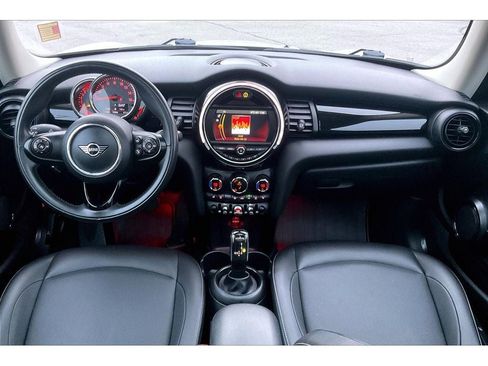 Used 2020 MINI Cooper 2-Door Hardtop image 17