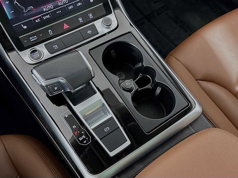 Used 2023 Audi Q8 Premium w/ Convenience Package image 18