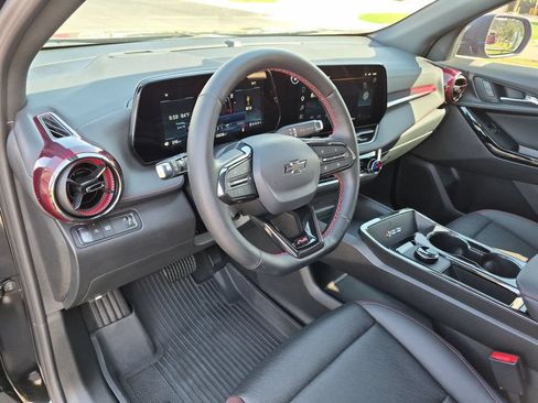 Certified 2025 Chevrolet Equinox RS w/ Convenience Package III FWD image 8