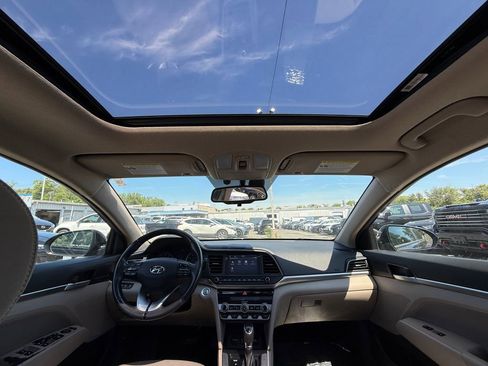 Used 2019 Hyundai Elantra Value Edition FWD image 22