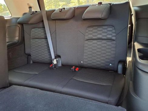 Used 2024 Nissan Pathfinder SV image 30