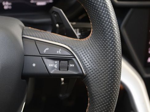 Used 2019 Lamborghini Urus image 64